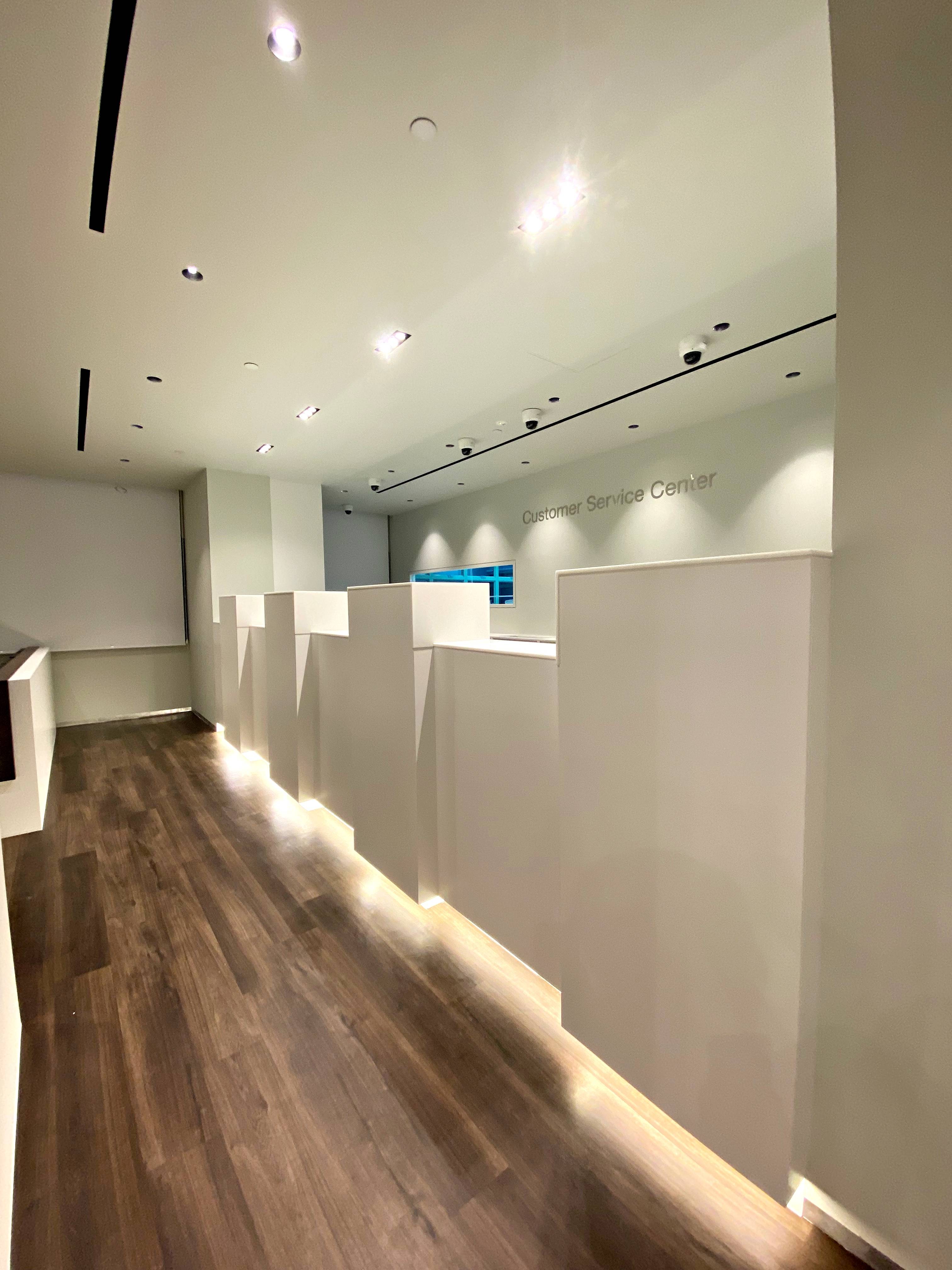 SWATCH RECEPTION AND CUSTOMER SERVICE OFFICE AT HARBOURSIDE BUILDING
