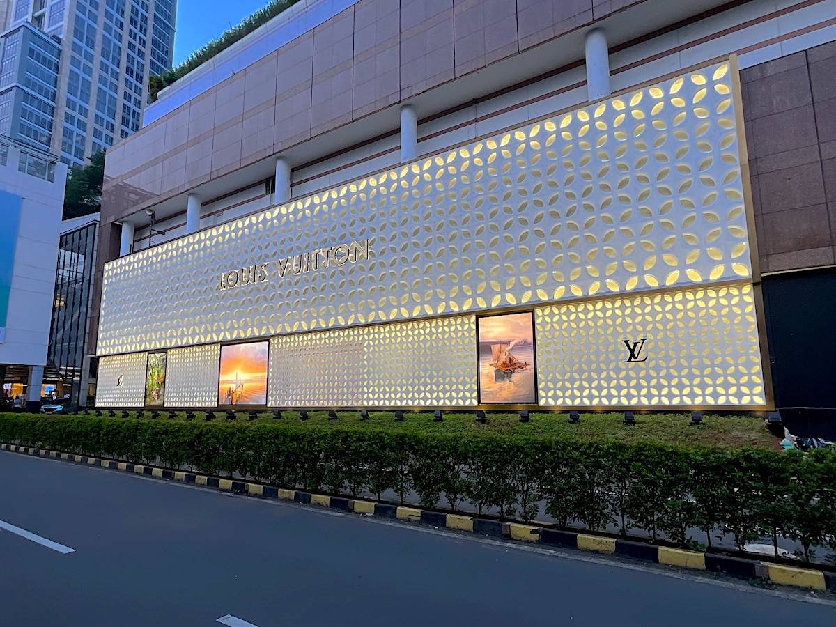 Louis Vuitton at Plaza Indonesia Mall Jakarta (Facade)