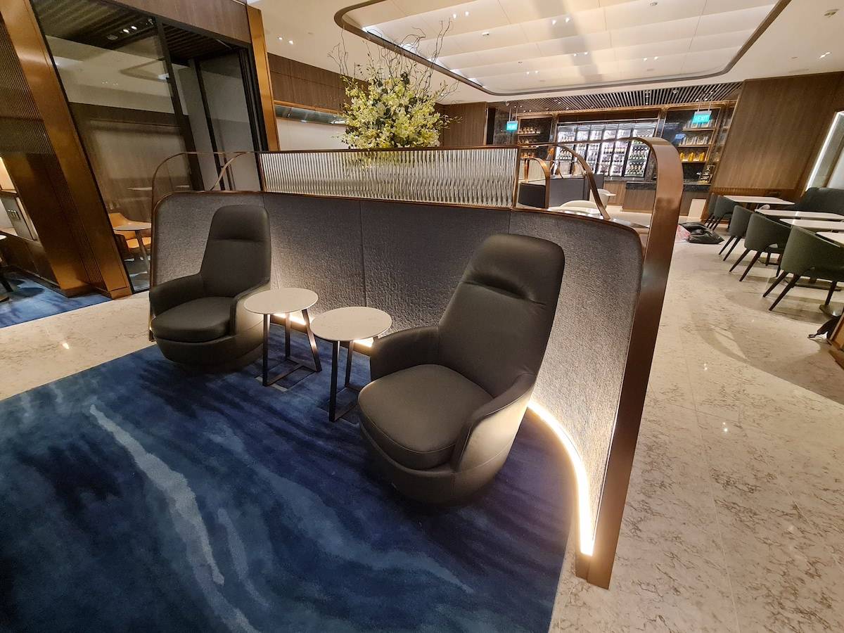 SILVERKRIS LOUNGE AT CHANGI AIRPORT TERMINAL 3
