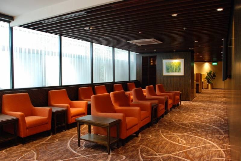 SIA SILVER KRIS FLYER LOUNGE