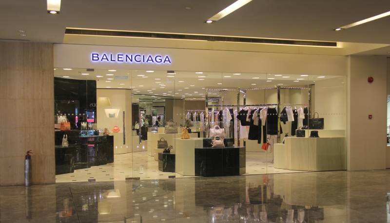 Balenciaga at Paragon (2014)