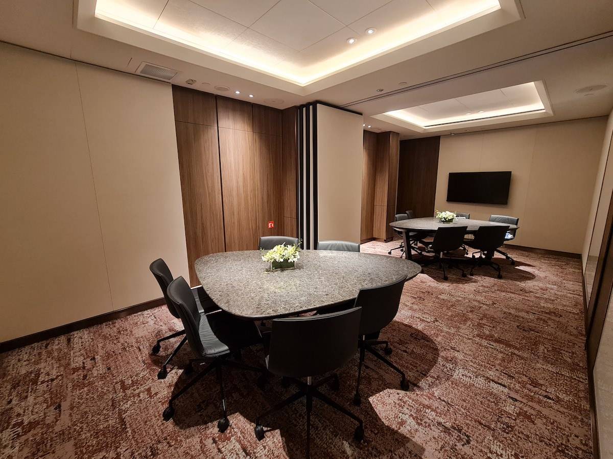 SILVERKRIS LOUNGE AT CHANGI AIRPORT TERMINAL 3