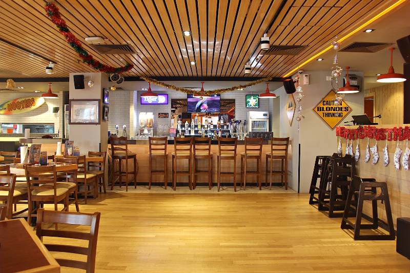 Hooters At Clarke Quay