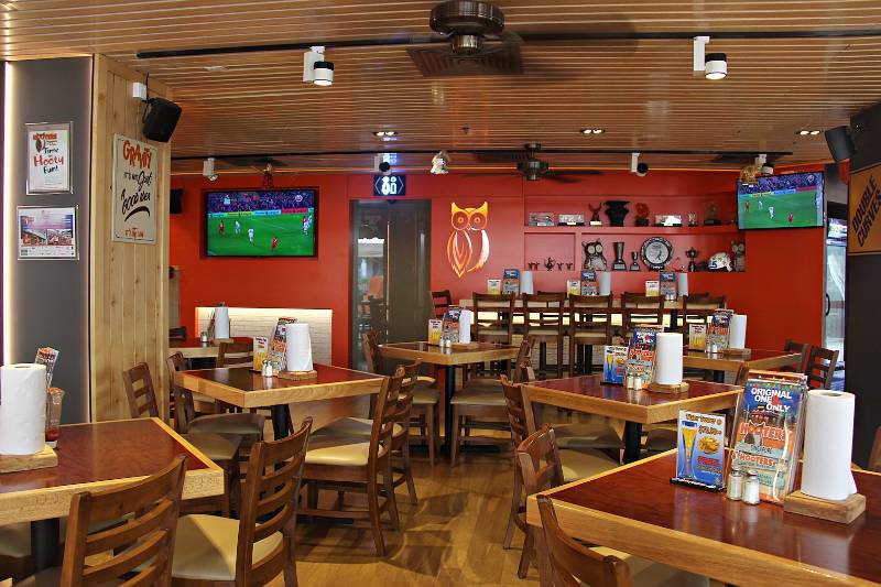 Hooters At Clarke Quay