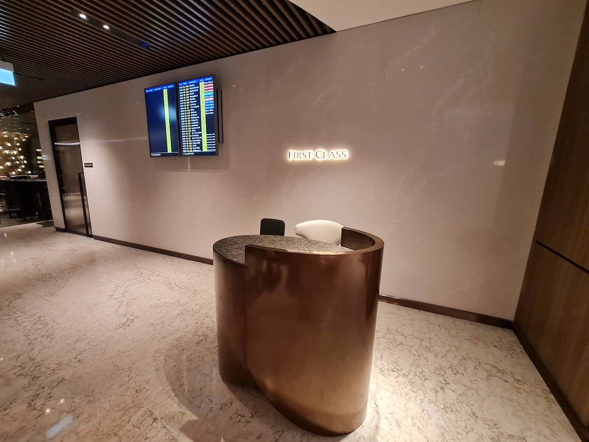 SILVERKRIS LOUNGE AT CHANGI AIRPORT TERMINAL 3