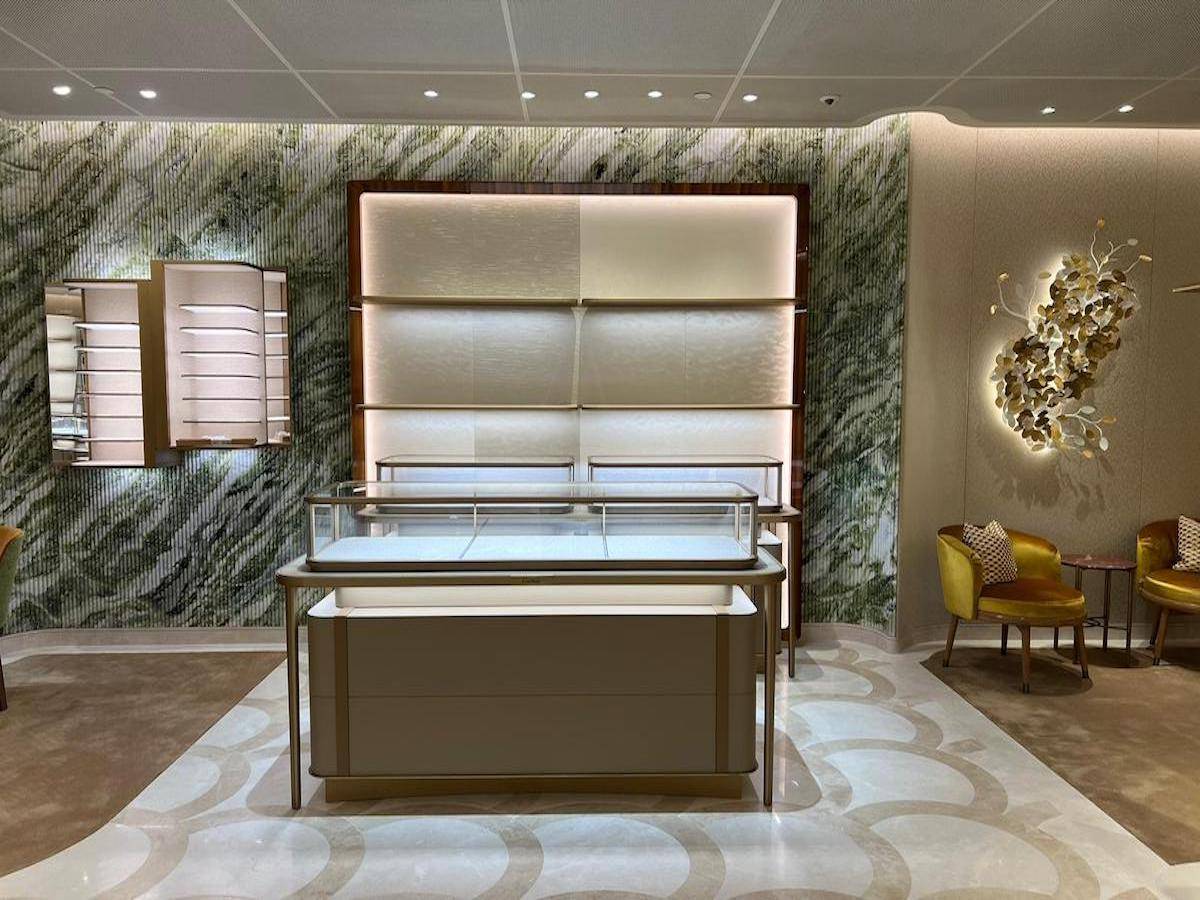 Cartier terminal 3 shop