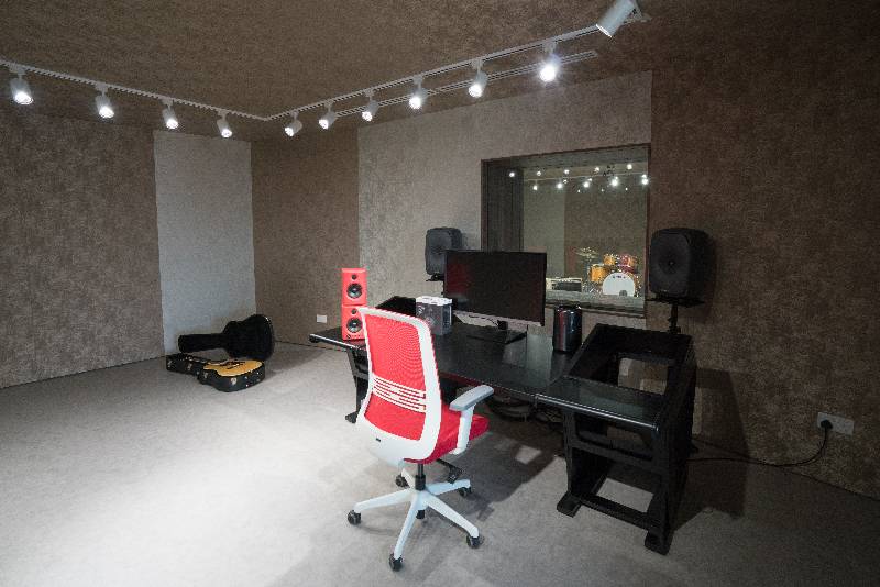 FM POP MUSIC SCHOOL