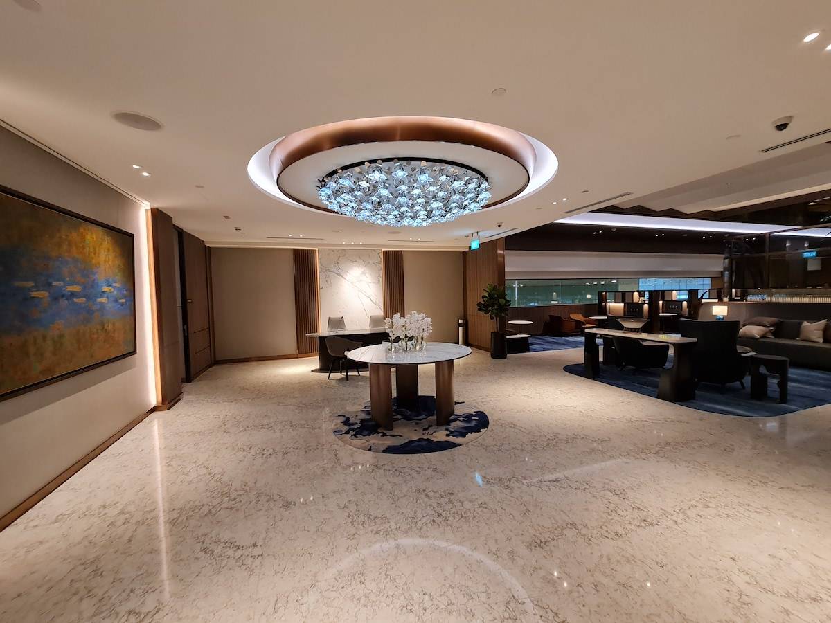 SILVERKRIS LOUNGE AT CHANGI AIRPORT TERMINAL 3