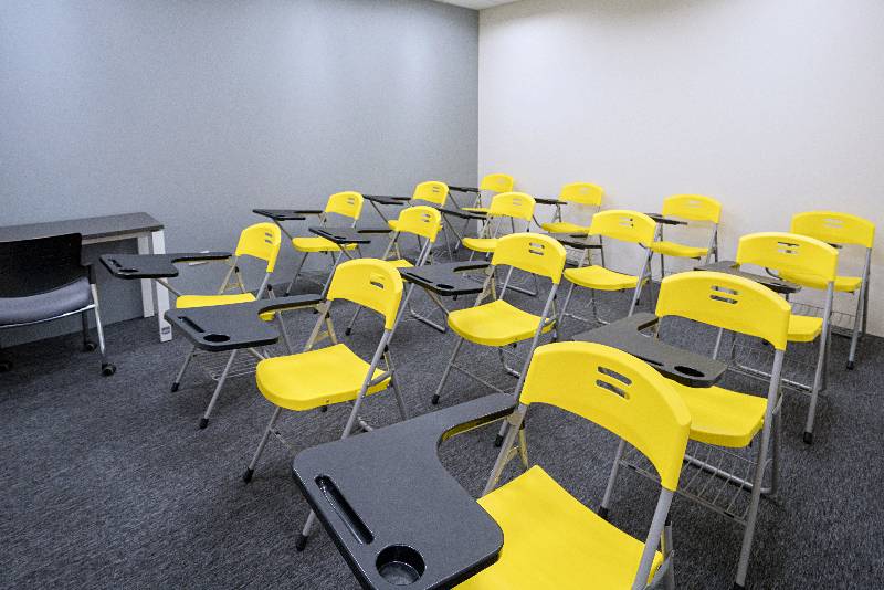 FM POP MUSIC SCHOOL