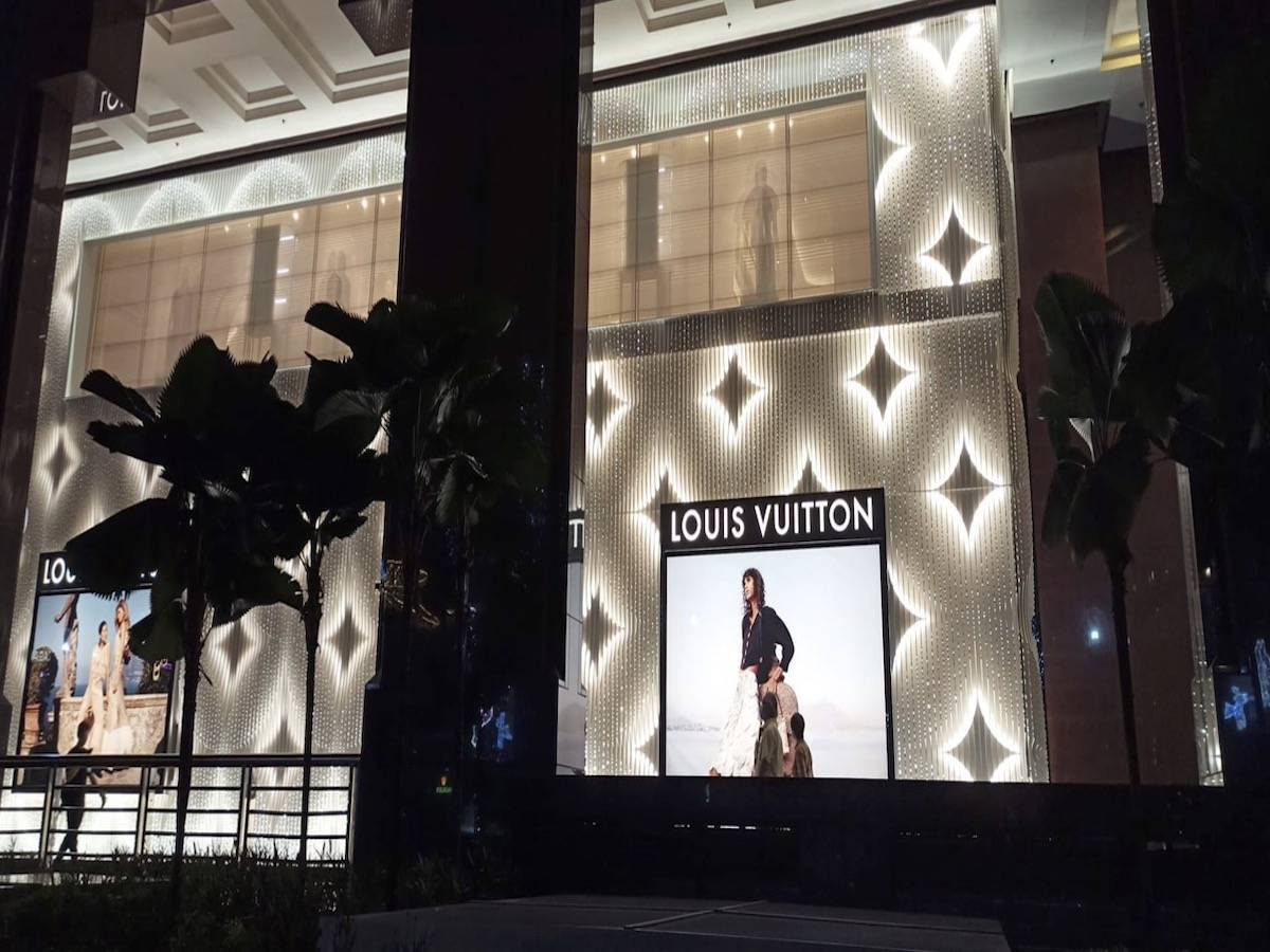Louis Vuitton at Ngee Ann City Takashimaya (Facade)