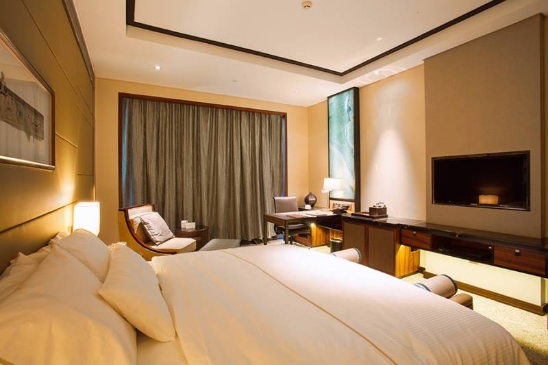 WESTIN HOTEL