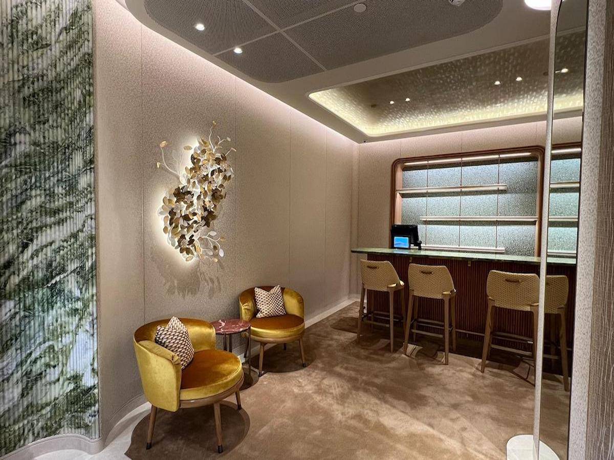 Cartier terminal 3 clearance
