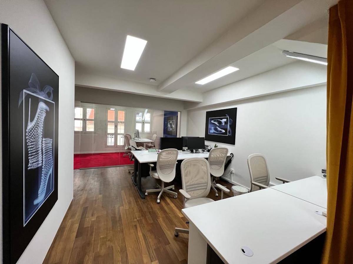 CHRISTIAN LOUBOUTIN OFFICE